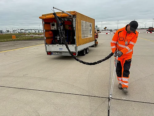 2K-Vergussanlage im Einsatz